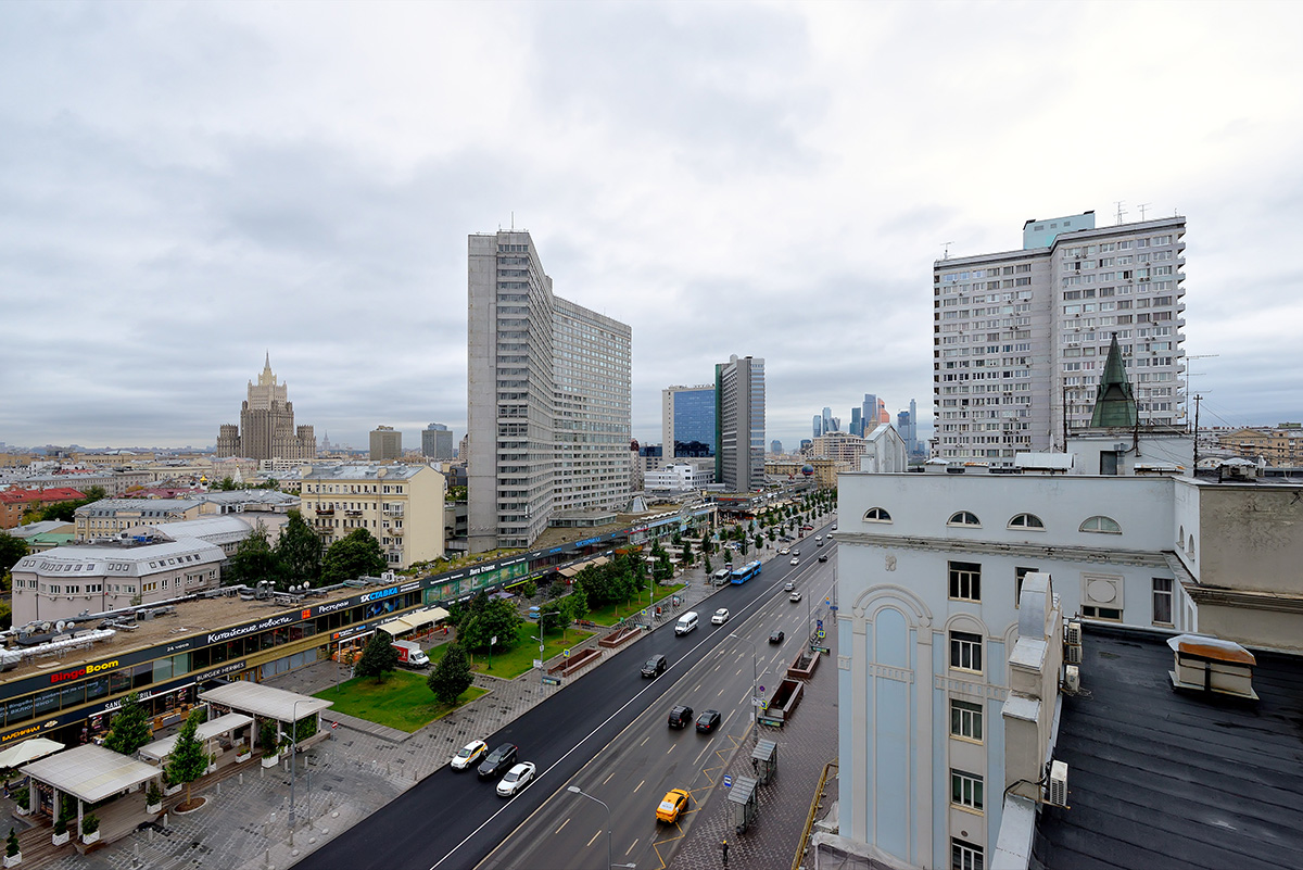 вид из окна на новый арбат