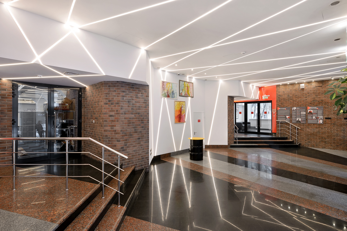 вестибюль офисного здания